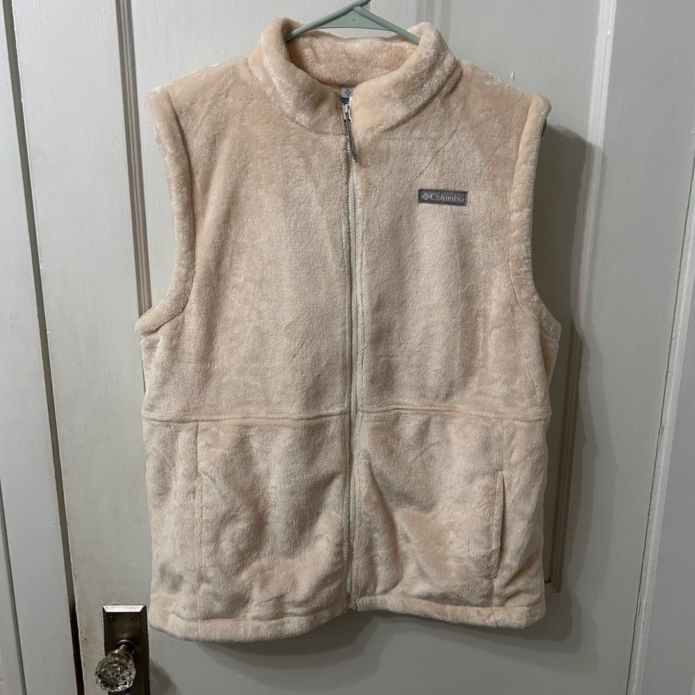 Like New Columbia Soft Cream Fleece Vest